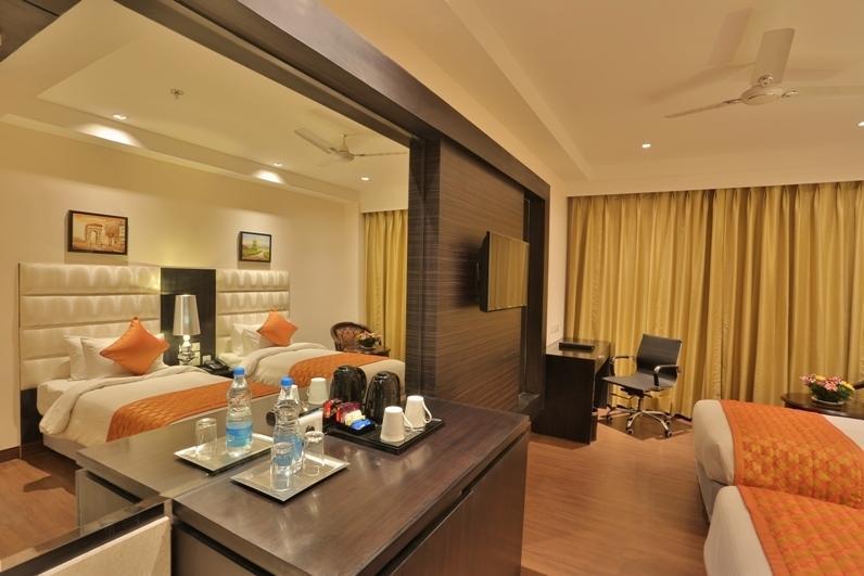 Una Smart Mandarin Panchkula Bilik gambar